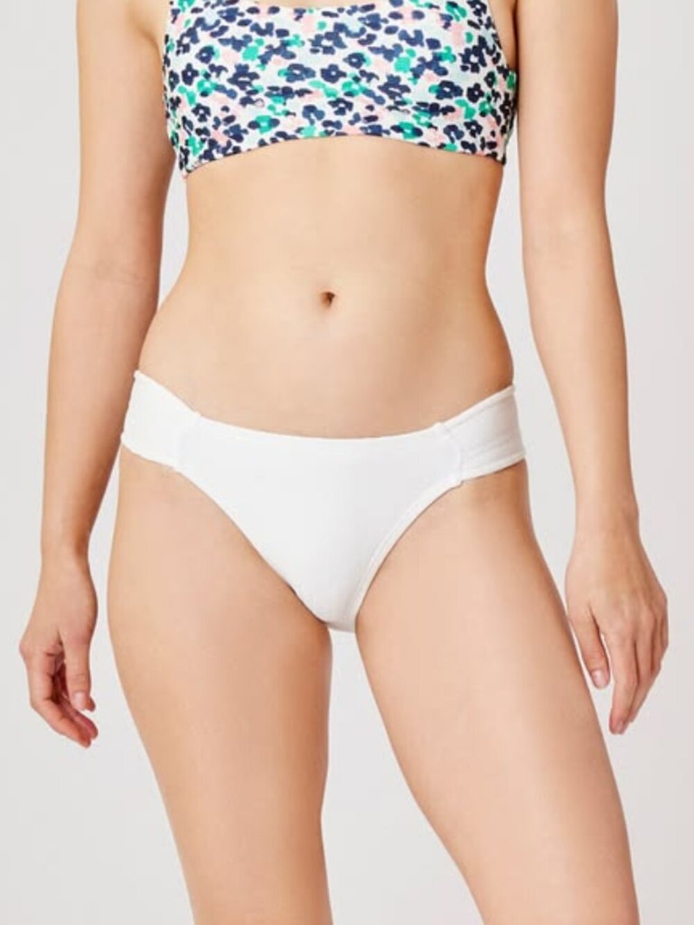 NWT Carve Designs Women's Cardiff Swim Bottom in Cloud Texture White Size Medium